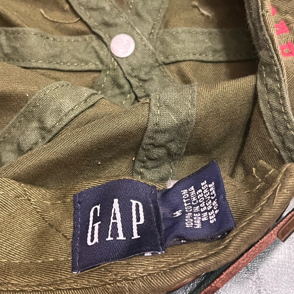 Vintage GAP Army Green Embroidered Airplane Leather Adjustable Strap Hat Y2K - Picture 4 of 6